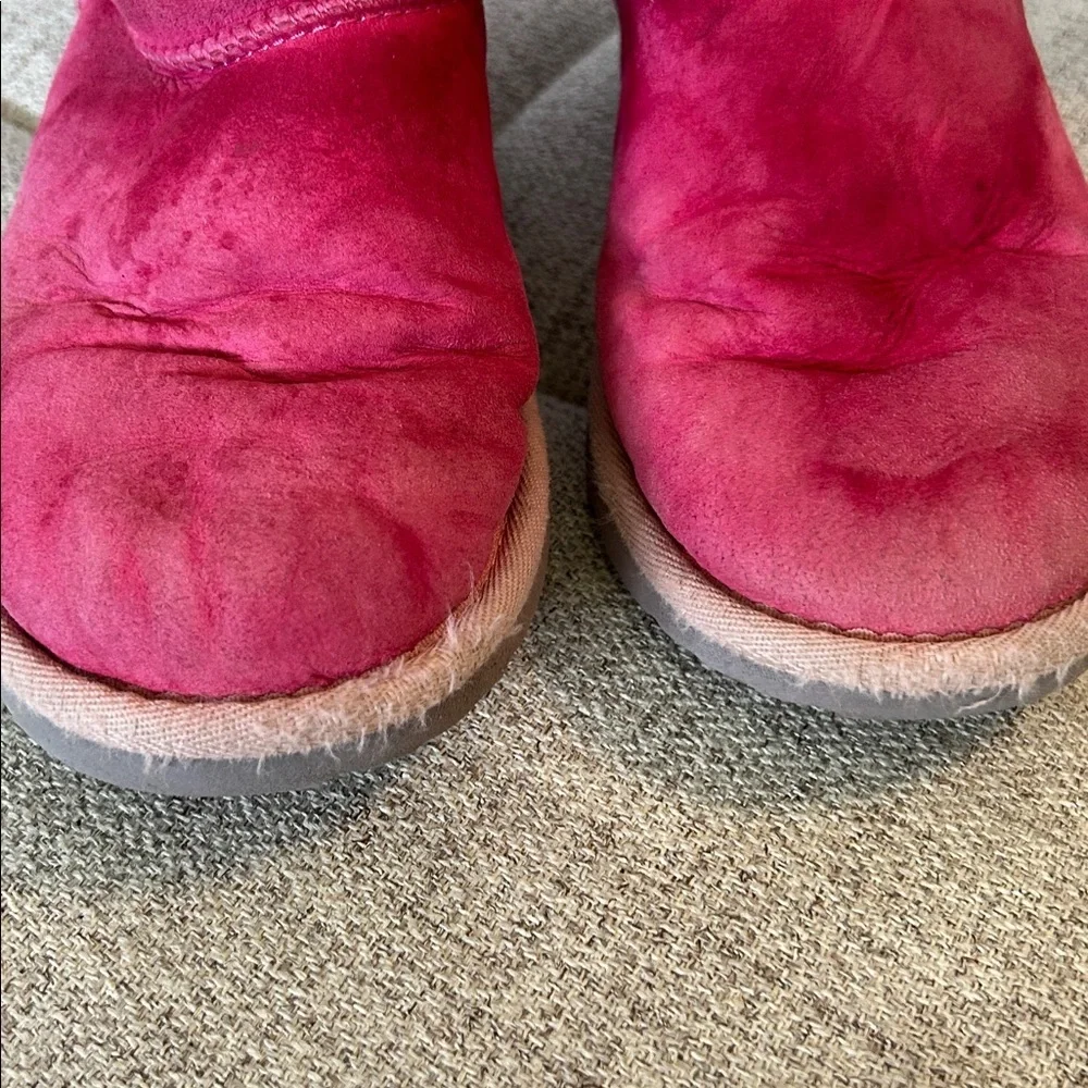 UGG GIRLS BAILY BOW PINK PULL ON SUEDE BOOTS SIZE GIRLS 2